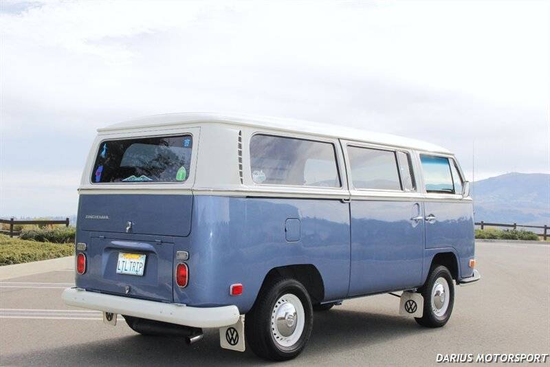 Volkswagen-transporter-microbus-type-2-1971-blue-22