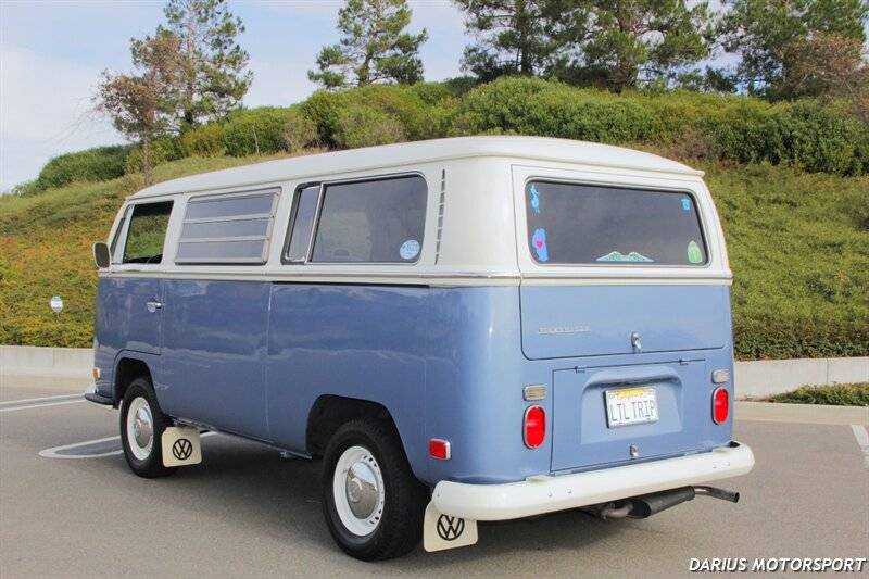 Volkswagen-transporter-microbus-type-2-1971-blue-4