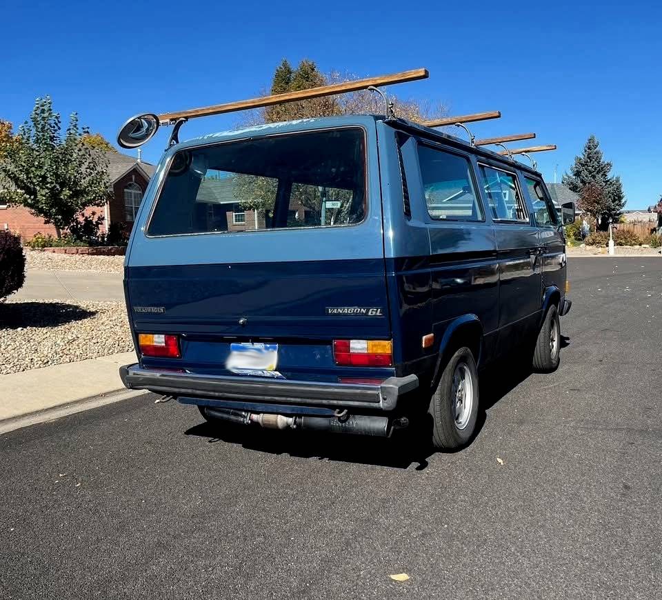 Volkswagen-vanagon-1983-blue-1