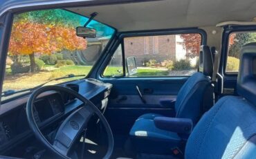 Volkswagen-vanagon-1983-blue-3