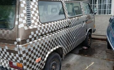 Volkswagen-vanagon-1984-1