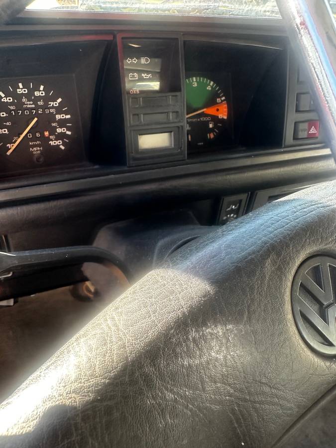 Volkswagen-vanagon-1987-2