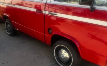 Volkswagen-vanagon-1987-4