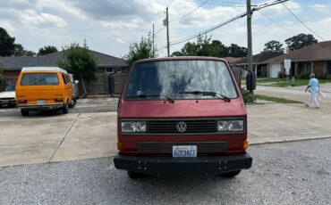 Volkswagen-vanagon-1987-red