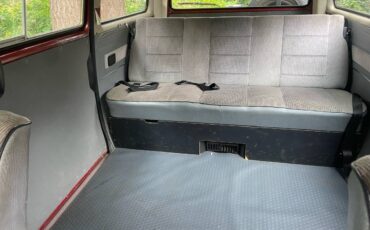 Volkswagen-vanagon-1987-red-5
