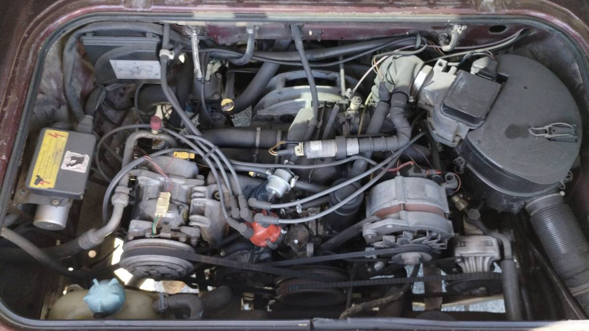 Volkswagen-vanagon-1990-custom-10