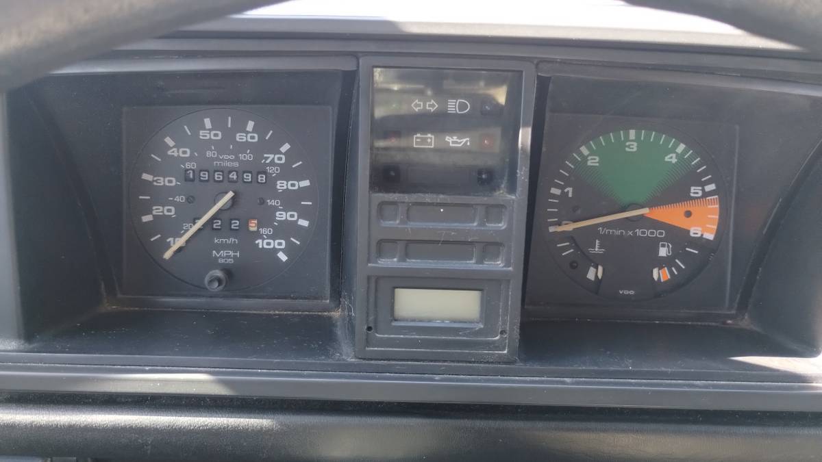 Volkswagen-vanagon-1990-custom-20