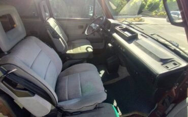 Volkswagen-vanagon-1990-custom-5