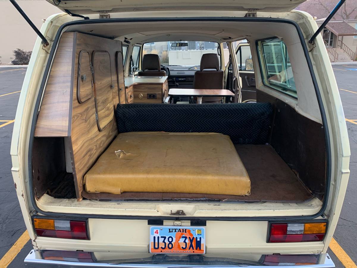 Volkswagen-vanagon-diesel-1982-custom-10