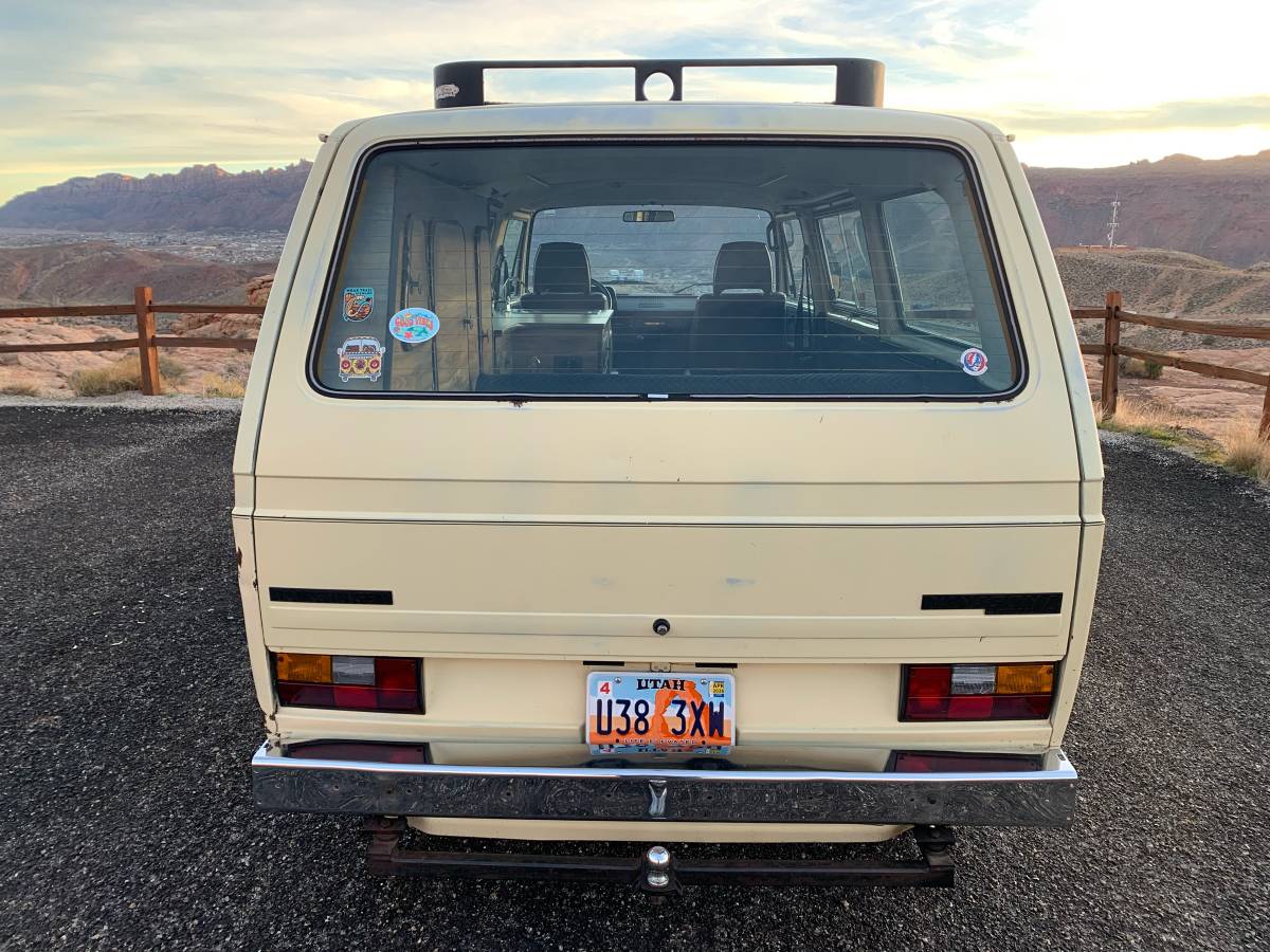 Volkswagen-vanagon-diesel-1982-custom-13