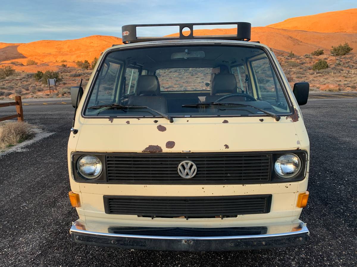 Volkswagen-vanagon-diesel-1982-custom-3
