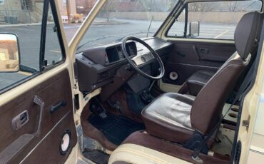 Volkswagen-vanagon-diesel-1982-custom-4