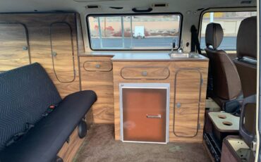 Volkswagen-vanagon-diesel-1982-custom-6