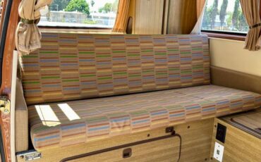 Volkswagen-vanagon-westfalia-1980-brown-12