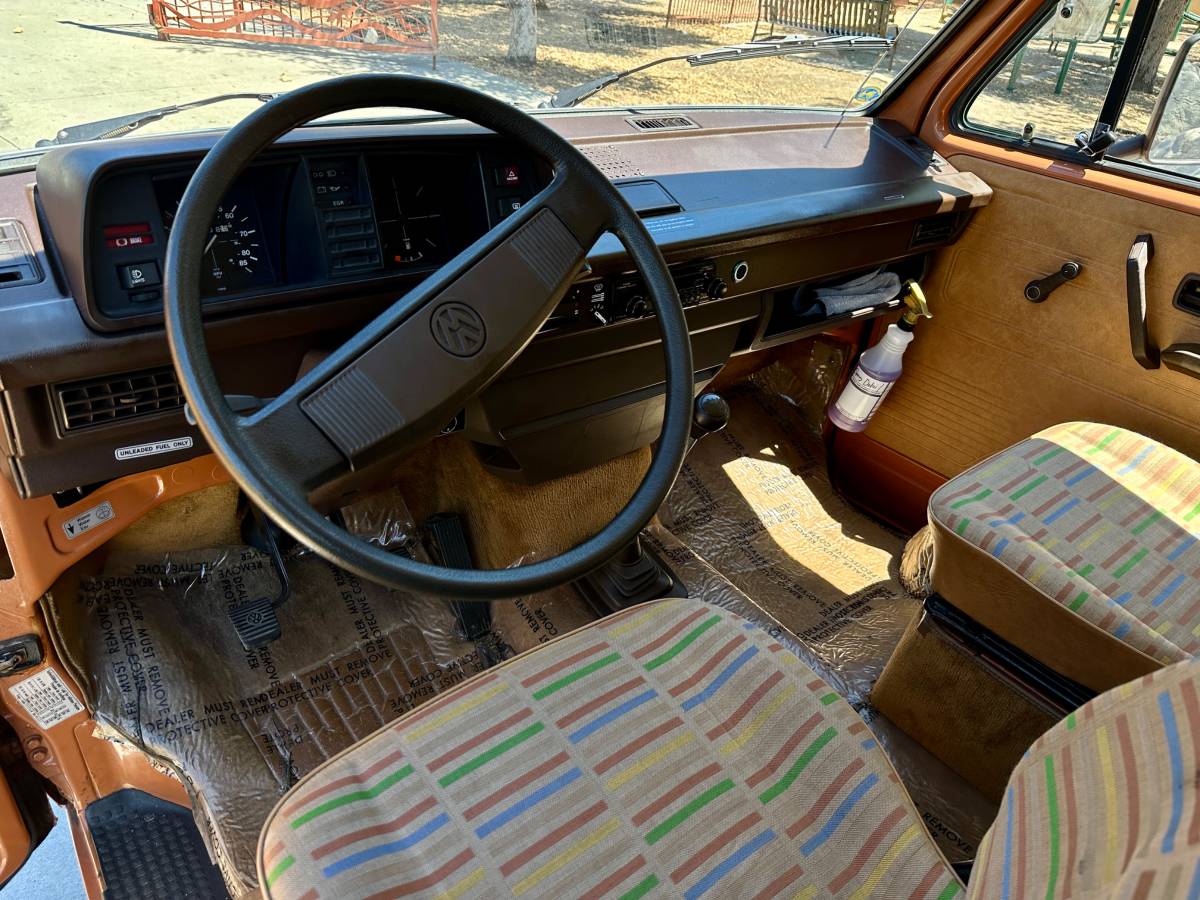Volkswagen-vanagon-westfalia-1980-brown-8