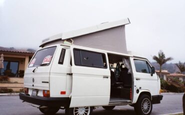 Volkswagen-vanagon-westfalia-1989-white-3