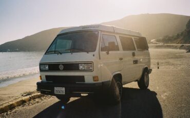 Volkswagen-vanagon-westfalia-1989-white