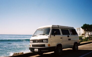 Volkswagen-vanagon-westfalia-1989-white-7