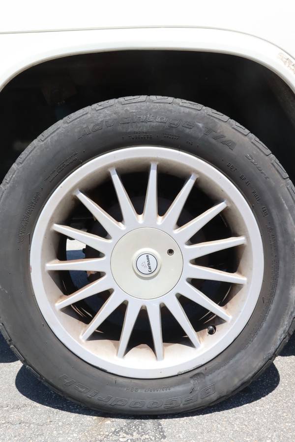 Volkswagen-vanagon-westfalia-1989-white-9