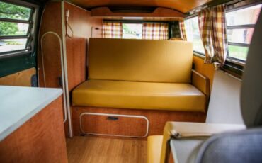 Volkswagen-westfalia-camper-1968-green-20