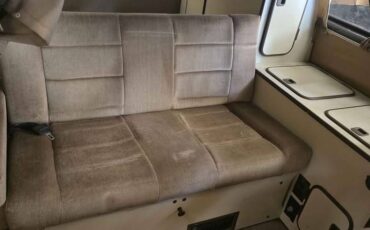 Volkswagon-vanagon-camper-van-1985-5