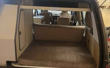 Volkswagon-vanagon-camper-van-1985-6