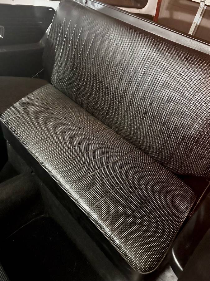 Volkwagen-type-3-squareback-1971-orange-15