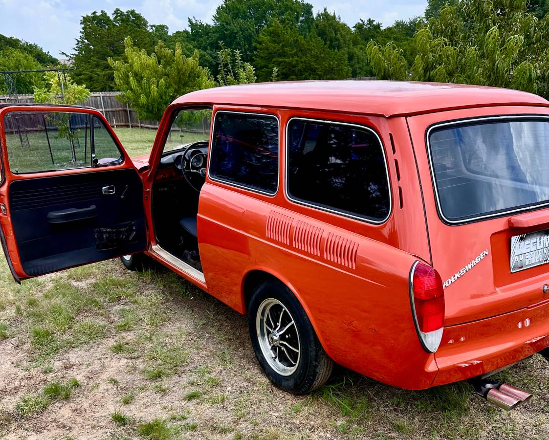 Volkwagen-type-3-squareback-1971-orange-3