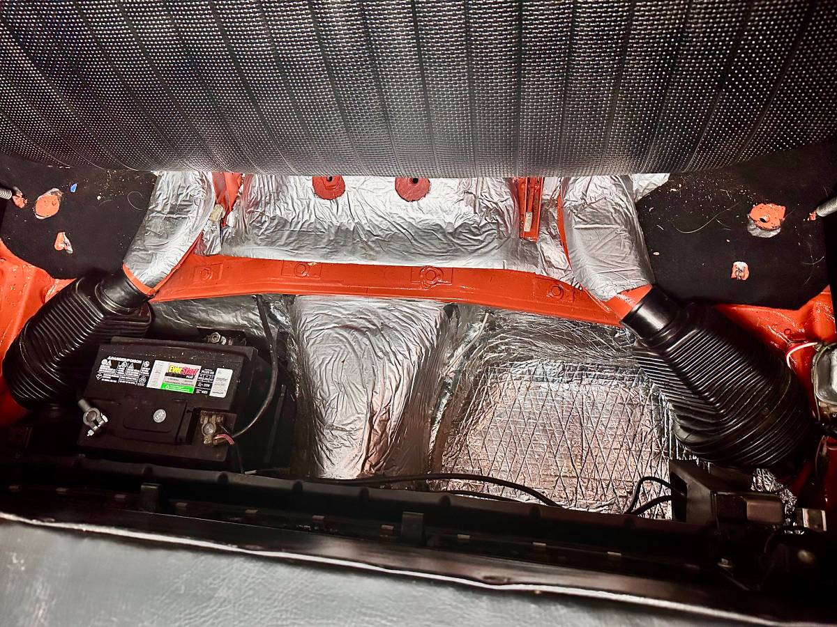 Volkwagen-type-3-squareback-1971-orange-6