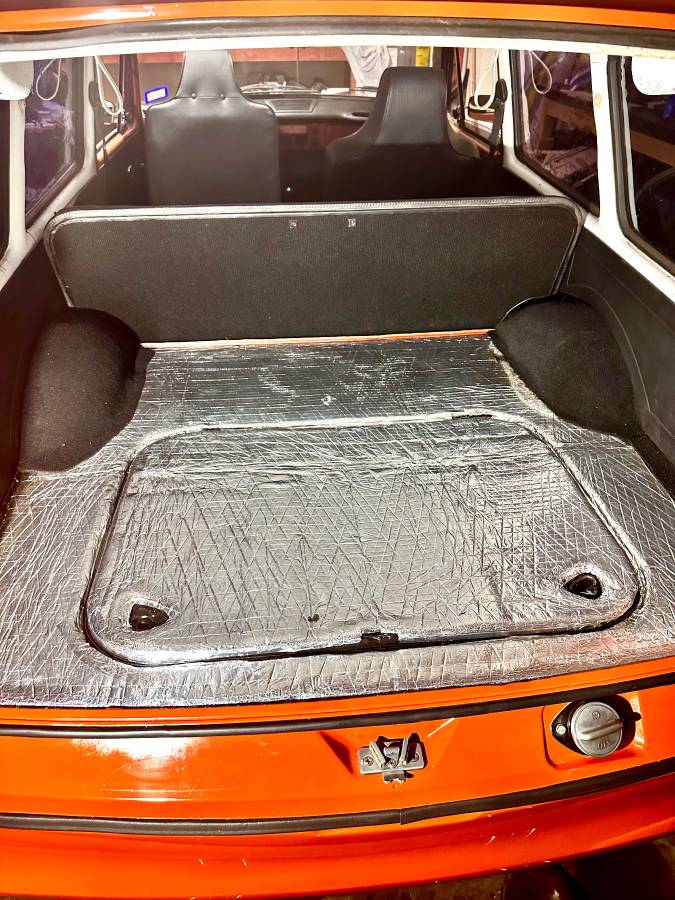Volkwagen-type-3-squareback-1971-orange-7