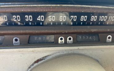 Volvo-122s-2-door-sedan-1967-white-15