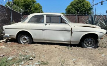 Volvo-122s-2-door-sedan-1967-white-16