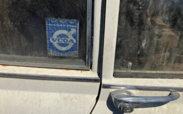 Volvo-122s-2-door-sedan-1967-white-9