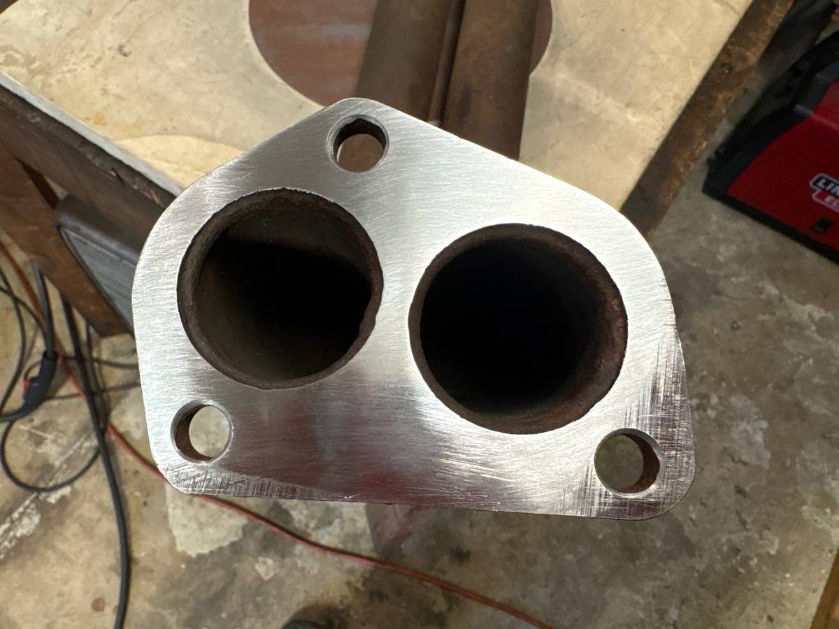 Volvo-142e-1971-silver-17