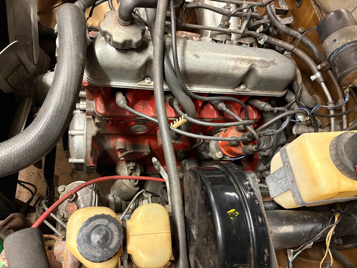 Volvo-142e-1971-silver-36