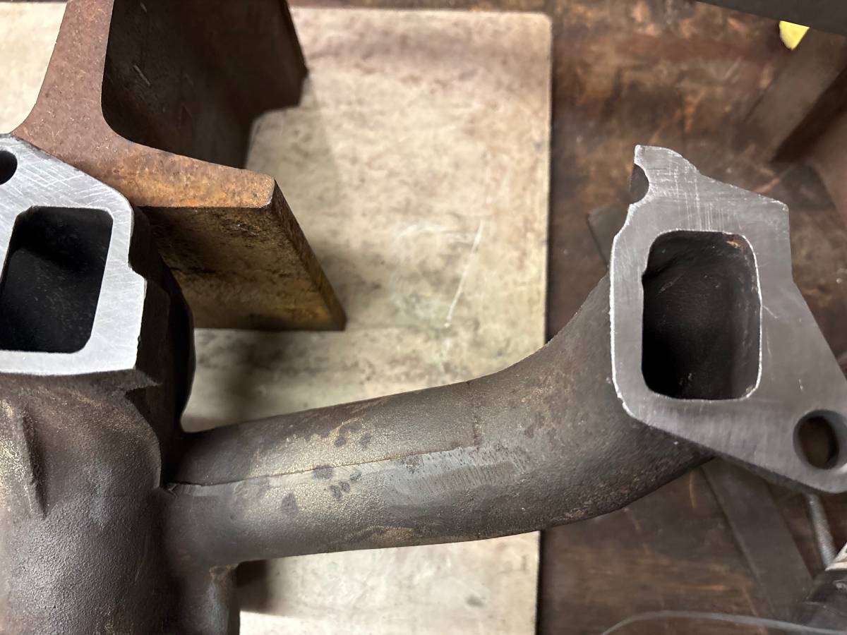 Volvo-142e-1971-silver-6