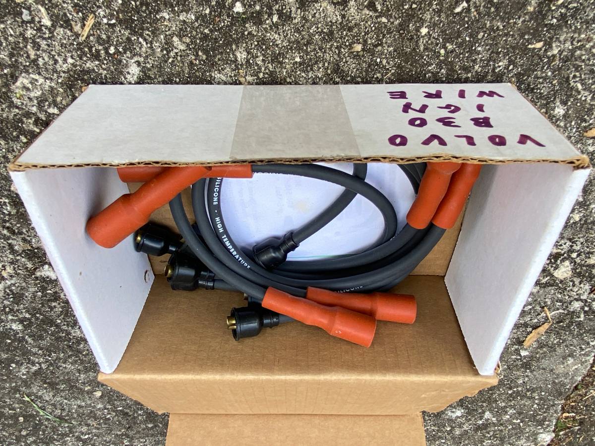 Volvo-164e-1974-blue-13