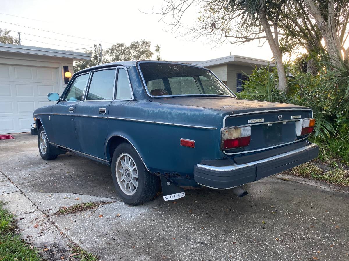 Volvo-164e-1974-blue