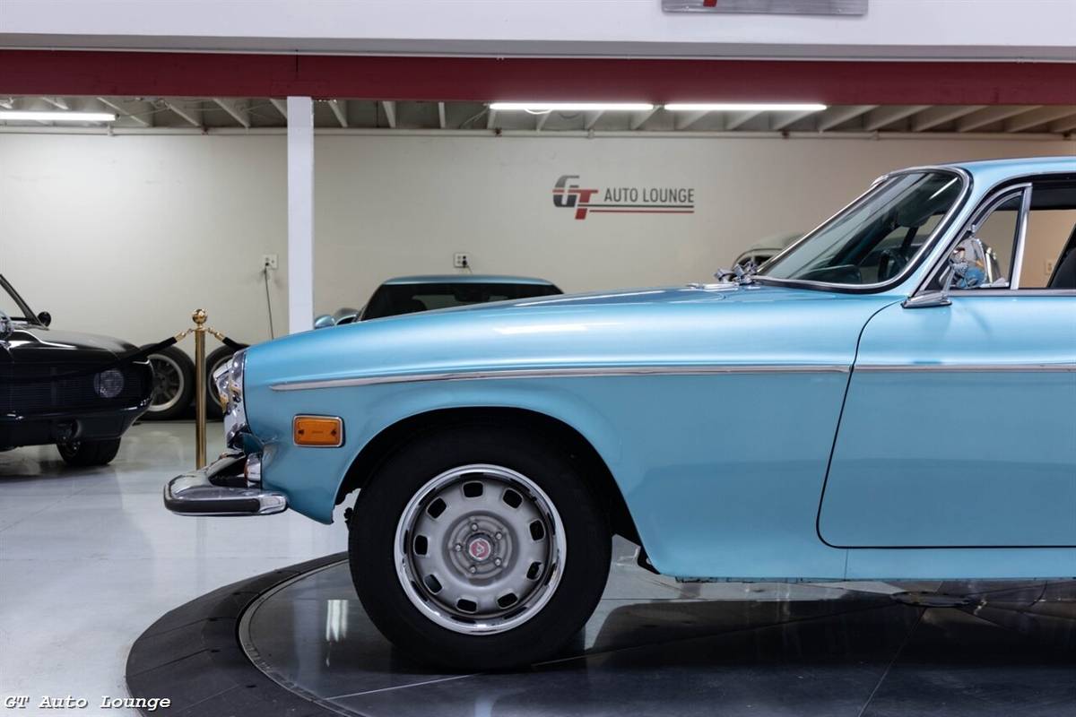 Volvo-1800es-1973-blue-13