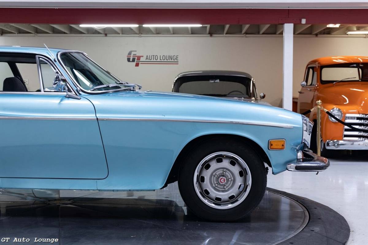 Volvo-1800es-1973-blue-16