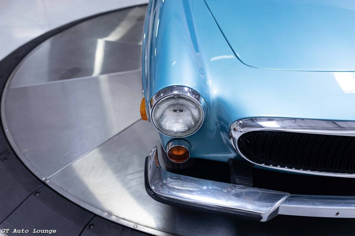 Volvo-1800es-1973-blue-17