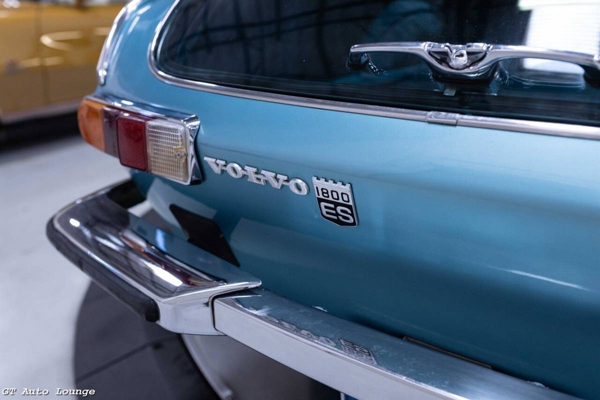 Volvo-1800es-1973-blue-20