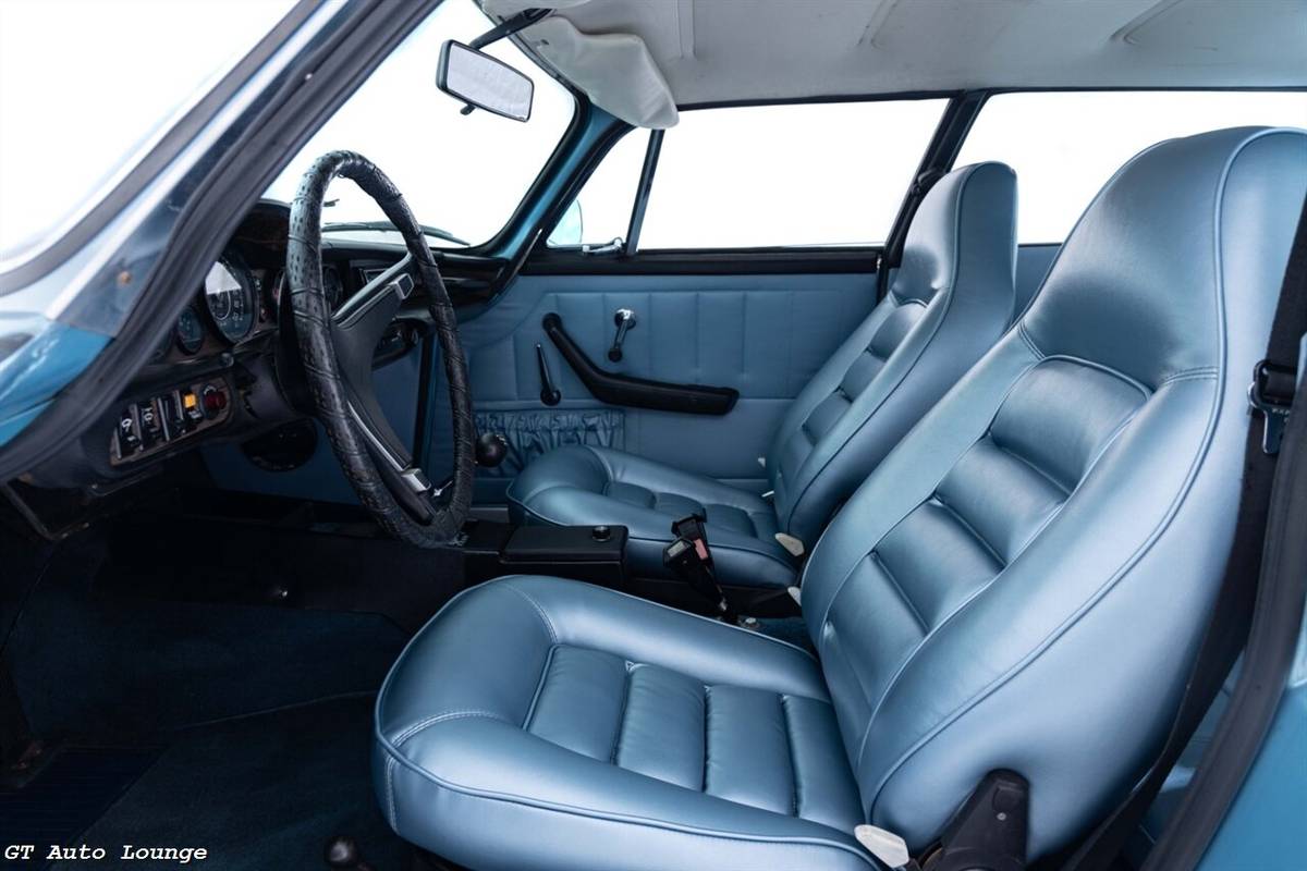 Volvo-1800es-1973-blue-21