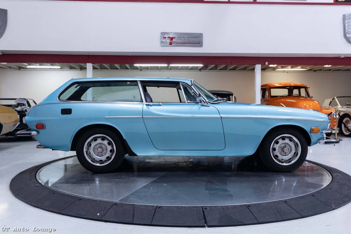 Volvo-1800es-1973-blue-3