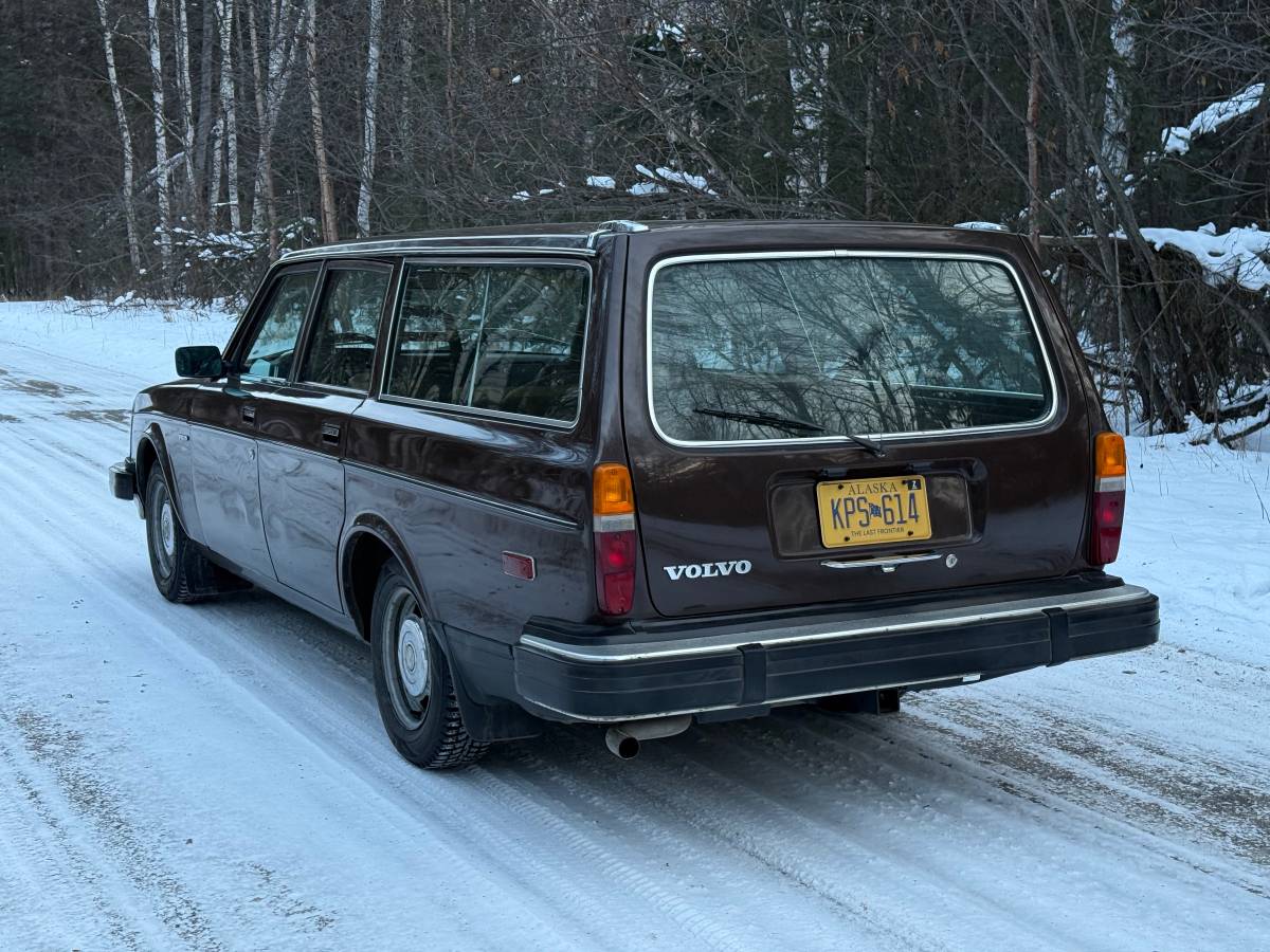 Volvo-240-1980-5