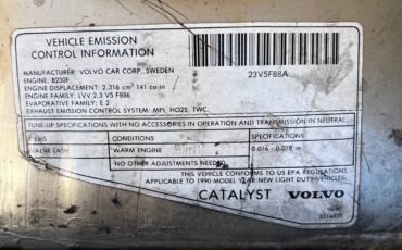 Volvo-240-1990-yellow-1