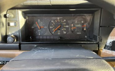 Volvo-240-1990-yellow-19