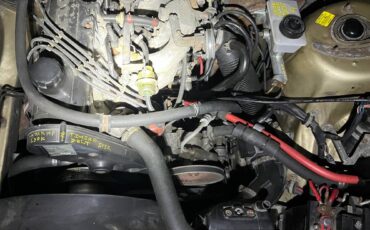 Volvo-240-1990-yellow-2