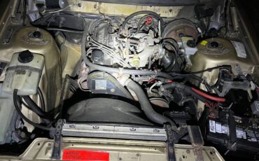 Volvo-240-1990-yellow-3