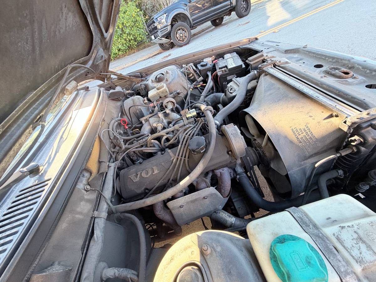 Volvo-240-dl-1990-grey-11